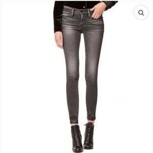 Frame Denim Le Skinny de Jeanne Crop in Jackson Peak Wash (Gray) Chew Pocket